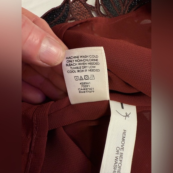 Ann Taylor Red and Black Fitted Embellished Tank Top - Picture 11 of 13